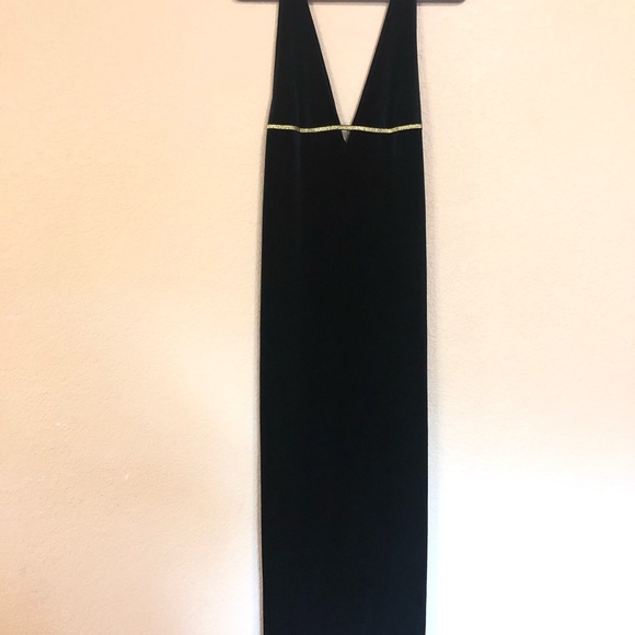 Urban Outfitters Exote M Black Velvet Maxi Dress - Picture 2 of 7
